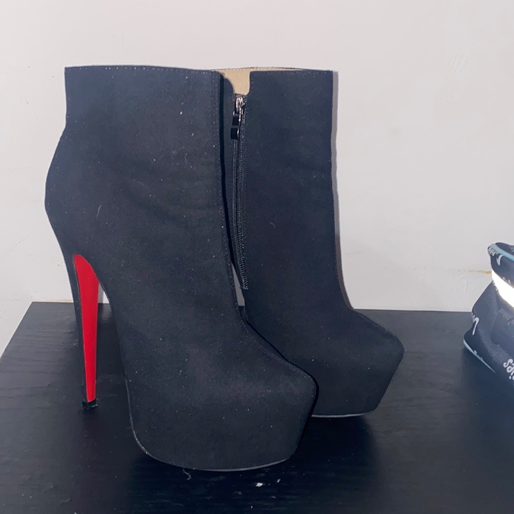 Christian louboutin black heel boots size 7 in women cash or cash app